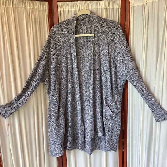 Express Women’s Gray Knit Open Cardigan Size Medium - Picture 1 of 8